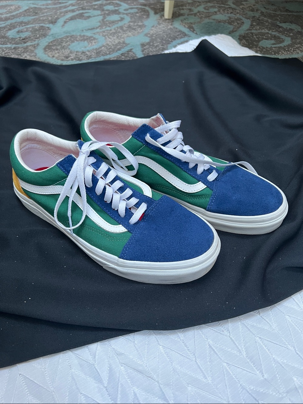 Classic Low-Top Skate Sneakers in Blue & Green